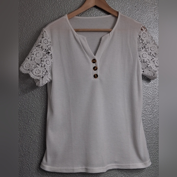 NWOT Waffle Knit White Lace Top  Size M - Picture 8 of 13